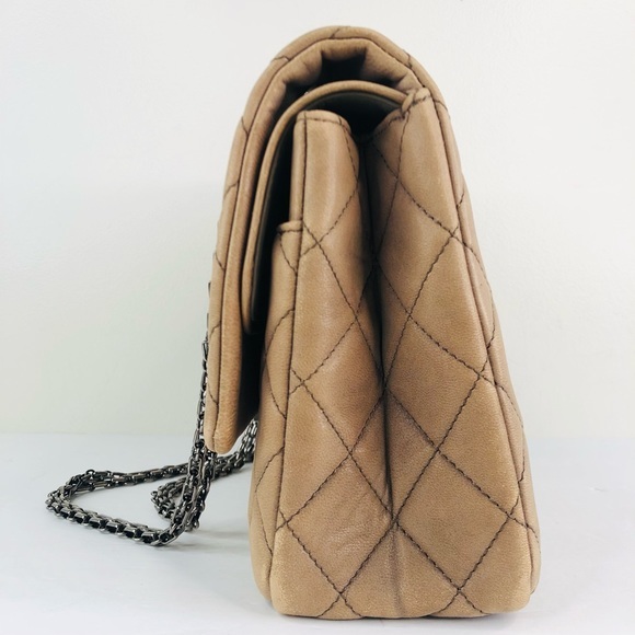 Chanel Reissue 2.55 Lambskin Iridescent 227 Bag - Picture 5 of 16